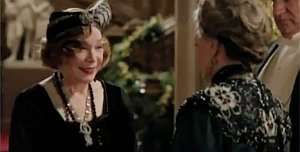 'Downton Abbey' Season 3 Clip: First Look at Shirley MacLaine as Lady Cora's Mother