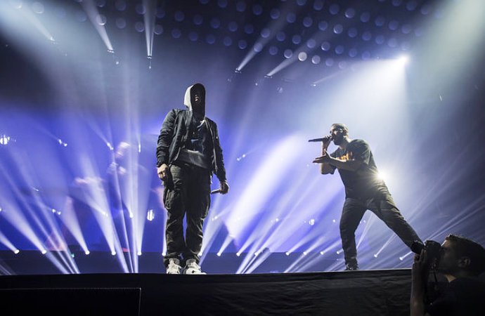 Drake and Eminem Share Stage in Detroit, but Not for Rap Battle. Watch Their Performance