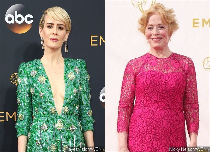 Emmys 2016: Sarah Paulson Sweetly Declares Love for Girlfriend Holland Taylor in Acceptance Speech