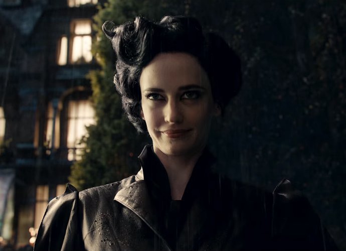 Eva Green Creates Time Loop In New Miss Peregrines Home For Peculiar