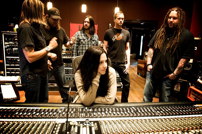 Evanescence Debut 'My Heart Is Broken' Music