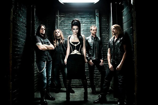 Evanescence Thrilled by Triumphant Comeback at No 1 on Hot 200