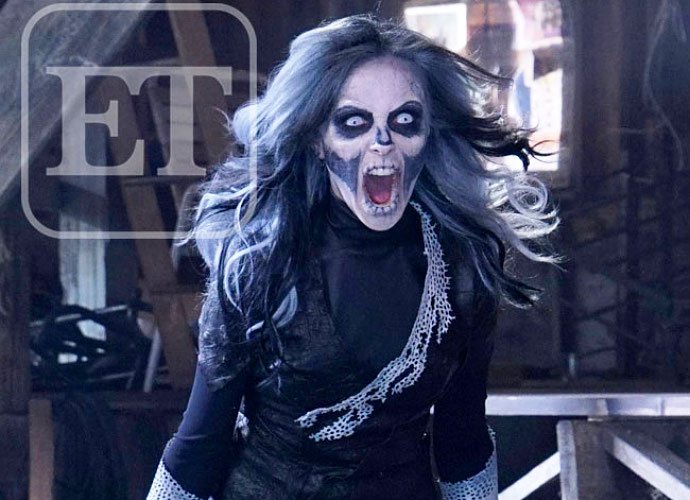 first-look-at-italia-ricci-s-silver-banshee-on-supergirl-will-keep-haunting-you.jpg