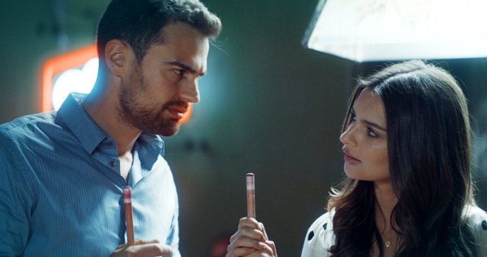 Check Out First Look at Theo James and Emily Ratajkowski in 'Lying and Stealing'