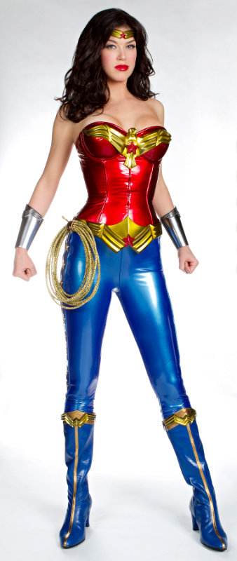 first_look_of_adrianne_palicki_in_new_wonder_woman_costume.jpg
