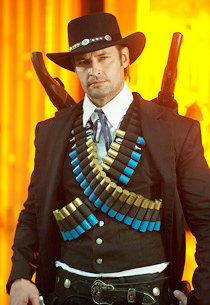 First Photo of Josh Holloway on 'Community'