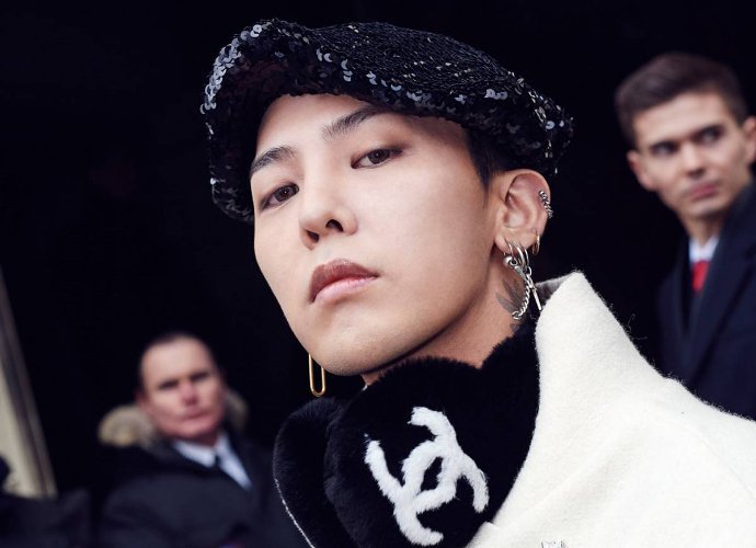 Big Bang's G-Dragon Treats a Lucky Fan in New York