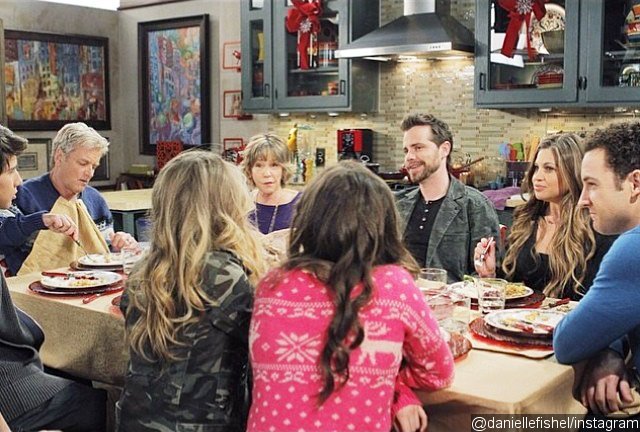 girl meets world shawn hunter clip Sequel to boy meets world shawn and zoey hunter are married and have two children their daughter, isabelle, faces life lessons through her family, friends and shool--where her mother is her history teacher -- as her parents did when they were younger. girl meets world shawn hunter clip Sequel to boy meets world shawn and zoey hunter are married and have two children their daughter, isabelle, faces life lessons through her family, friends and shool--where her mother is her history teacher -- as her parents did when they were younger.