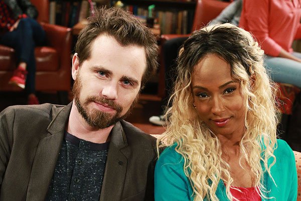 'Girl Meets World' to Reunite Shawn and Angela