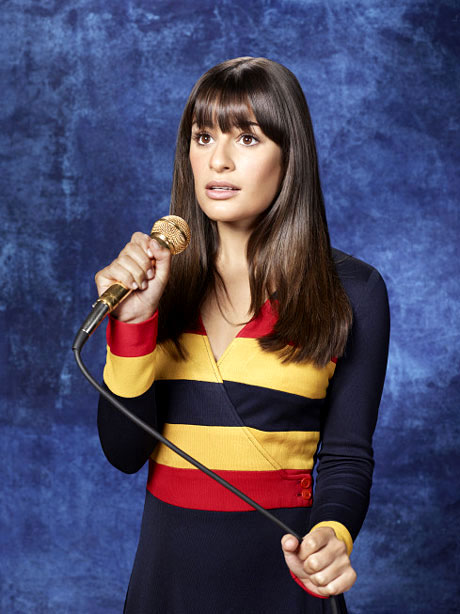 New'Glee' Season 3 Promo Features Food War the Gang Pose for Class