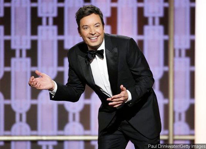 Golden Globes 2017: Jimmy Fallon Pokes Fun at Mariah Carey After Teleprompter Fails