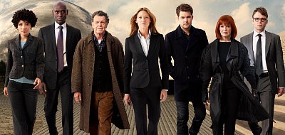 The Fringe team must save the world from the Observers in the final season