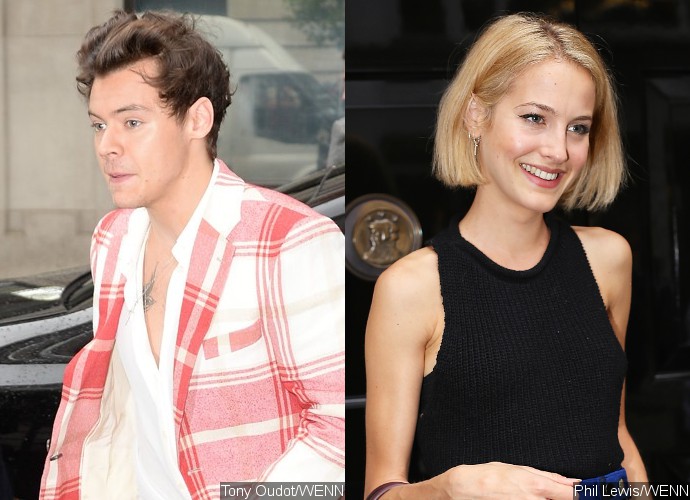 Report: Harry Styles Splits From Girlfriend Tess Ward