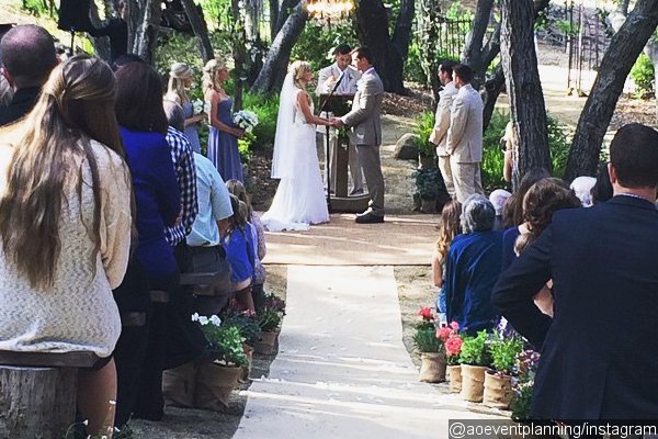Pictures: 'Glee' Star Heather Morris Marries Taylor Hubbell
