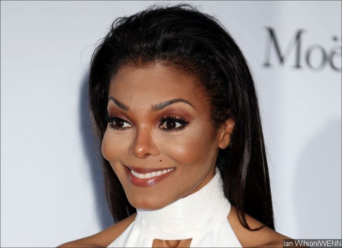 Janet Jackson Steps Out Sans Wedding Ring and Hijab After Giving Birth