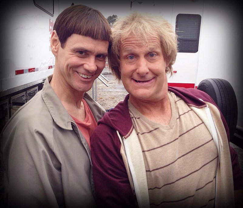 jeff-daniels-and-jim-carrey-post-dumb-and-dumber-to-set.jpg