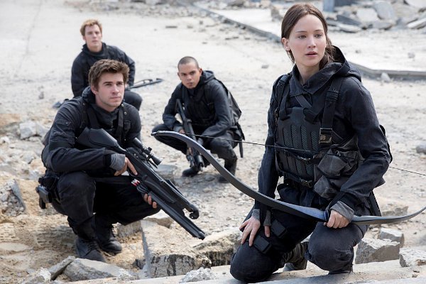 Jennifer Lawrence Shares First Photo From 'Hunger Games: Mockingjay, Part 2'