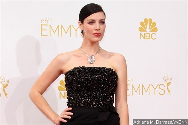 'Mad Men' Star Jessica Pare Welcomes Baby Boy