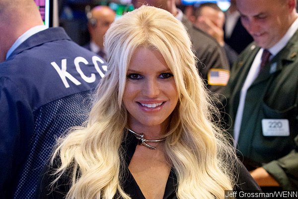 Jessica Simpson Accused of Being Drunk When Selling Her Fashion Collection on HSN