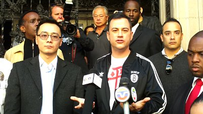 Jimmy Kimmel Apologizes to Protesters