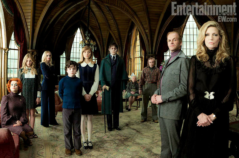 Johnny Depp in First Official Cast Photo of Tim Burton's ... Johnny Depp Cast