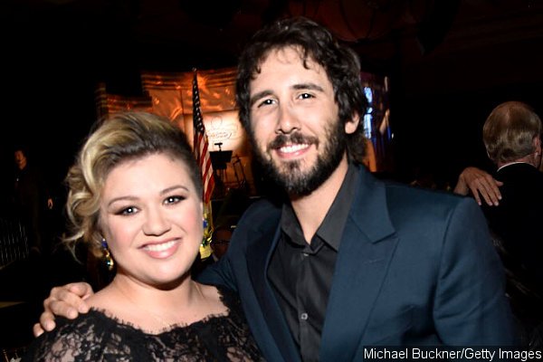 Josh Groban and Kelly Clarkson Do Beautiful Cover of 'All I Ask of You' From 'Phantom of the Opera'