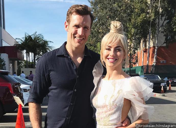 Julianne Hough Is Married See Her First Wedding Pic With Husband