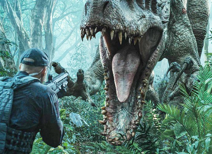 lead actress jurassic world jurassic world 2 first set photo arrives as filming begins lead actress jurassic world jurassic world 2 first set photo arrives as filming begins