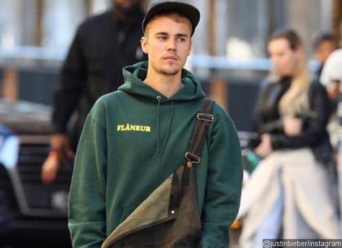 Justin Bieber Is Mobbed by Fans When Stepping Out of Nando's in Sydney