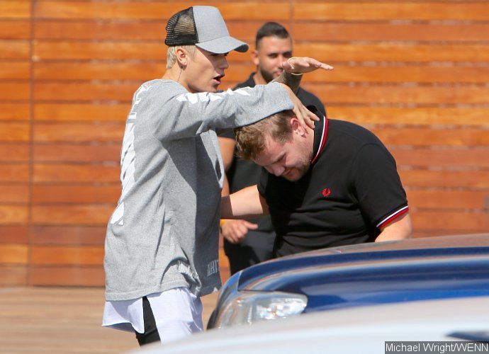 Pics: Justin Bieber Plays James Corden's Bodyguard While Filming for 'Late Late Show'