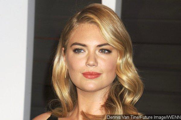 Kate Upton Shows Her Raging Face During 'The Layover' Filming