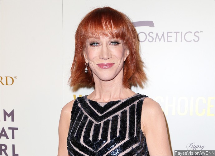 Kathy Griffin Apologizes for Trump's Decapitated Head Photo, Photographer Is Not Sorry