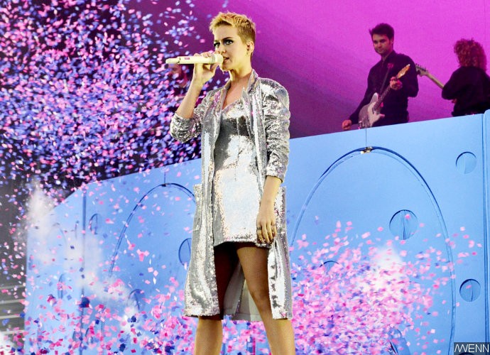 Katy Perry Suffers Wardrobe Malfunction as She Flashes Her Underwear on