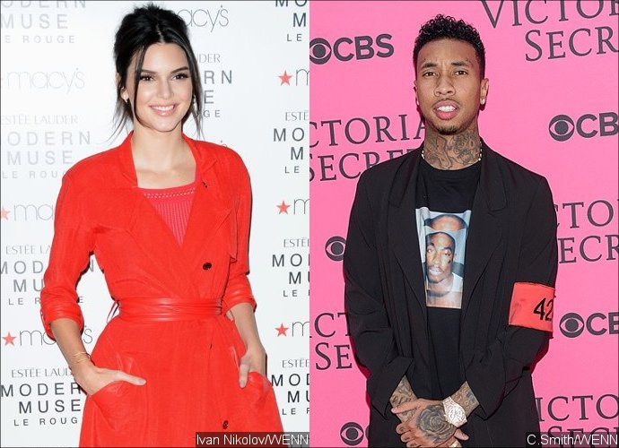 Kendall Jenner Shows Middle Finger in Racy Photo. Message to Tyga on His Birthday?