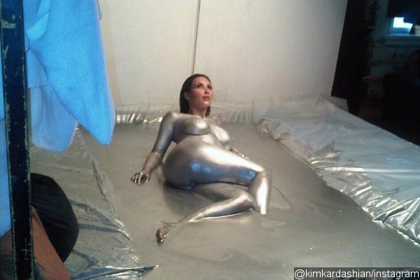 Kim Kardashian Posts Her Naked Picture She Was Crying Over