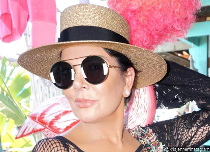 Drunk Kris Jenner Hilariously Sings Karaoke and Twerks on Valentine's Day - Watch the Videos!