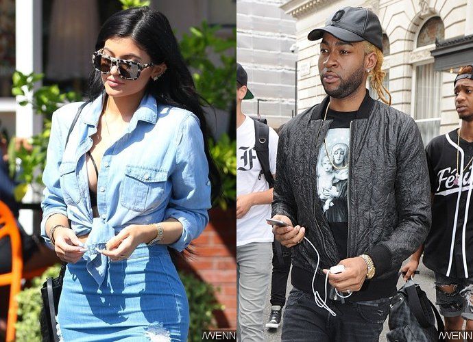 Kylie Jenner and PARTYNEXTDOOR Spotted 'Making Out' at Drake's Party