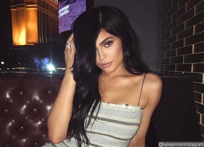 Kylie Jenner Reveals Baby's Name, Shares First Pic of the Little Girl