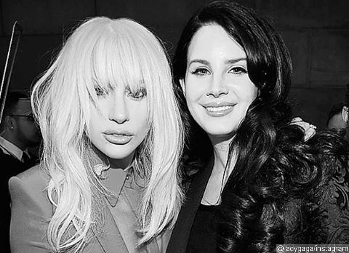 lady-gaga-and-lana-del-rey-posing-for-ph