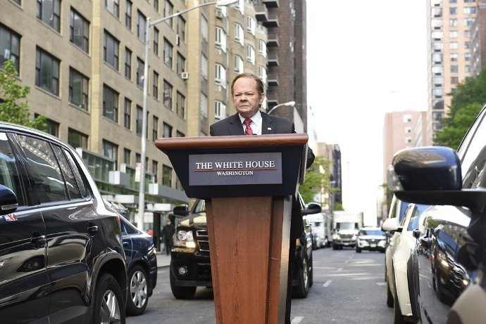 Melissa McCarthy Rides Podium as Sean Spicer on New York Street