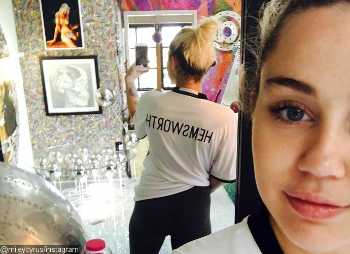 Miley Cyrus Sports 'Hemsworth' T-Shirt in New Instagram Pic