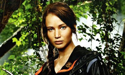 Jennifer Lawrence, Josh Huctherson and Liam Hemsworth star in 'The Hunger Games'