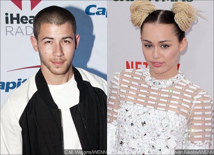 Nick Jonas Reveals Feelings About Miley Cyrus, Calls Her 'Awesome' in Reddit AMA