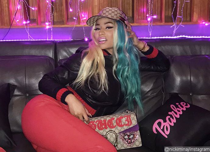 Nicki Minaj Rocks Turquoise Two-Toned Hair While Teasing 'For Keeps' Video