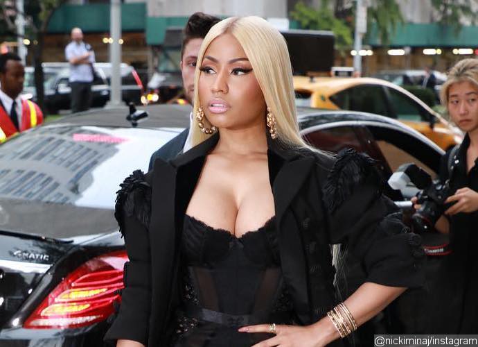 Nicki minaj nip slip nyfw