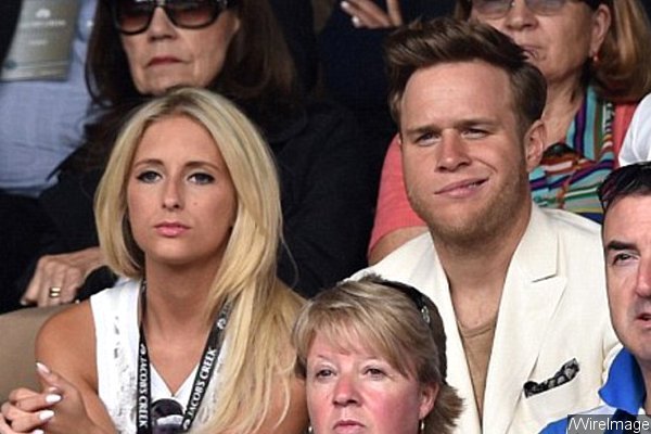 Olly Murs Reportedly Split From Longtime Girlfriend