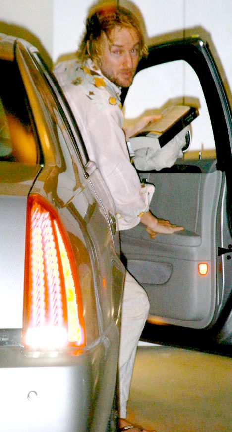 The First Pictures of Owen Wilson Post Suicide Attempt