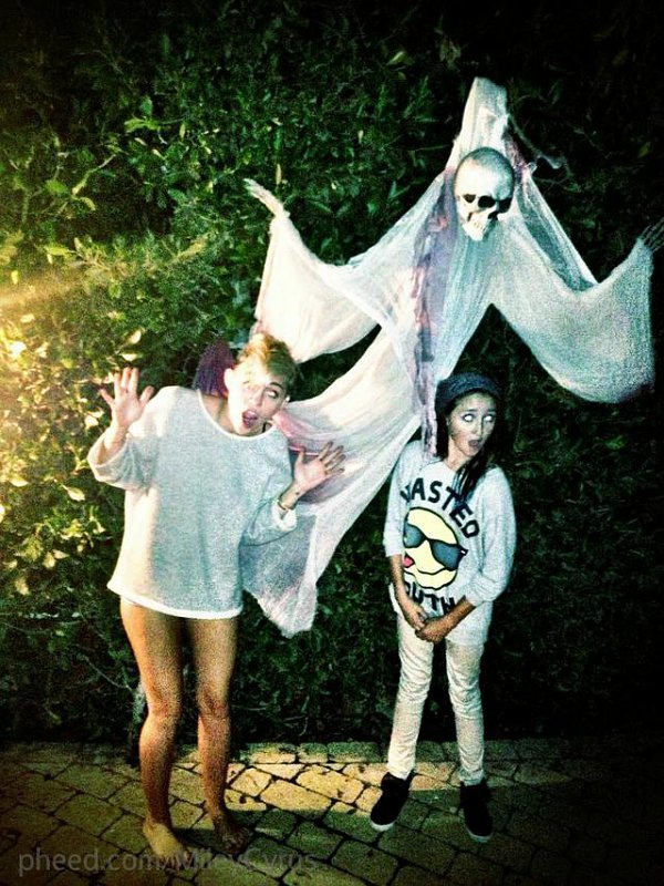 Pantless Miley Cyrus Poses With Halloween Ghost