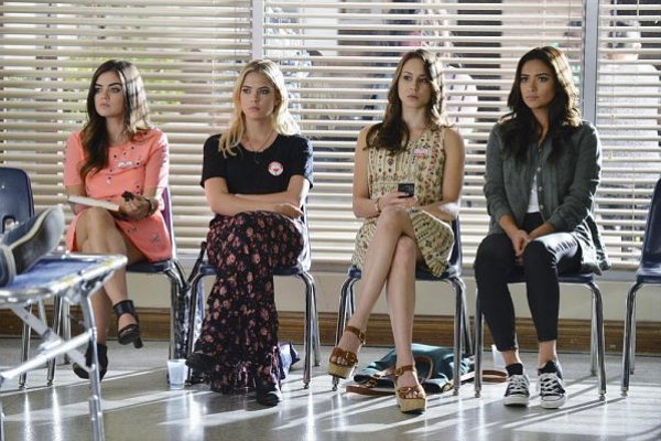 'Pretty Little Liars' 5.19 Preview: 'A' Gets the Liars' Blood