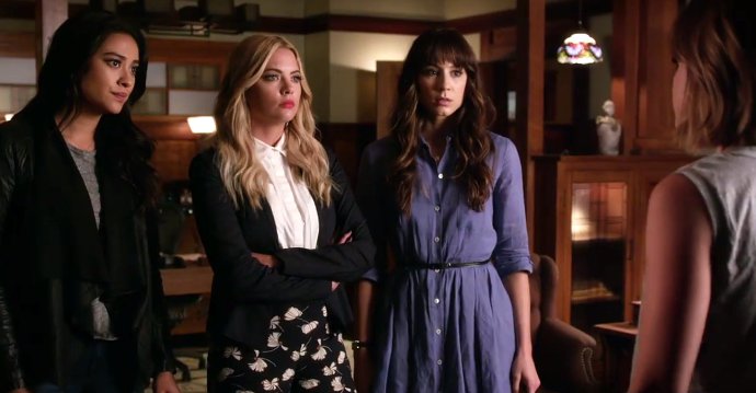 'Pretty Little Liars' 6.12 Preview: The Girls Already Suspected in the Latest Death